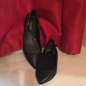 Brook’s Brothers Black Ballet Flats